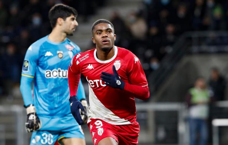 运动员的自 运动员的自