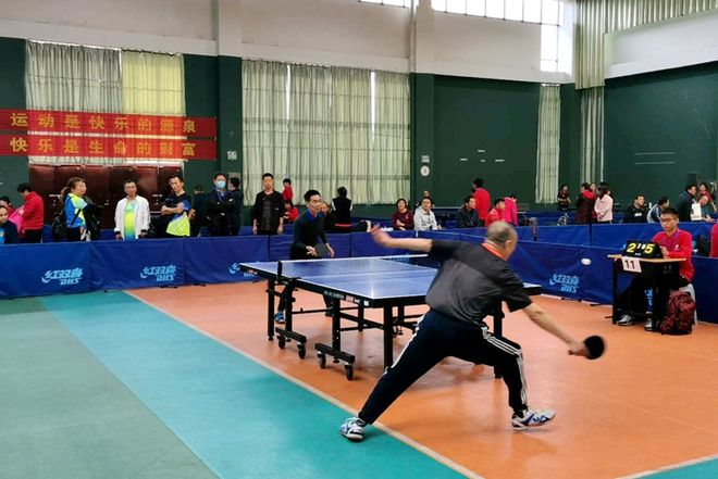 却焕发出了 却焕发出了